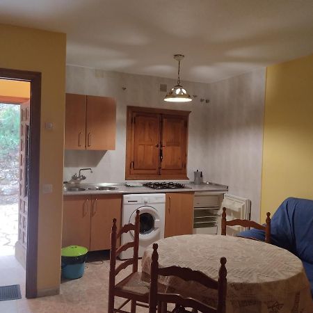 Apartamentos Condado De Miranda มิรานดา เดล กัสตาญาร์ ภายนอก รูปภาพ