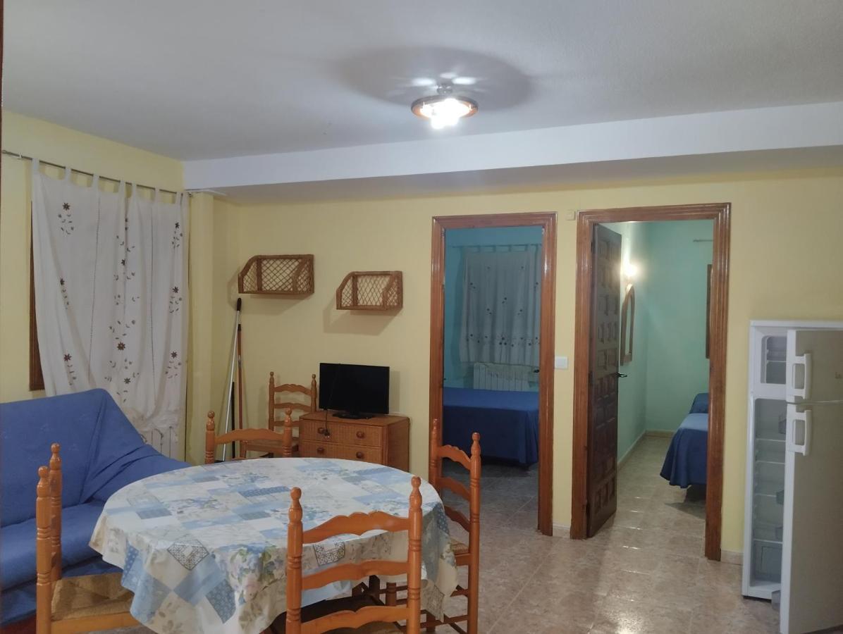 Apartamentos Condado De Miranda มิรานดา เดล กัสตาญาร์ ภายนอก รูปภาพ